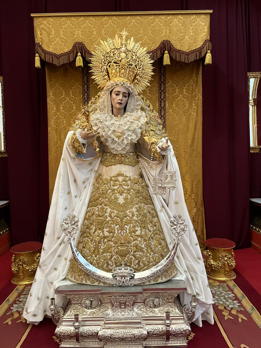 En el décimo aniversario del fallecimiento de nuestro añorado hermano Jesús Castellanos, agradecemos a <a href="/cofradiasmalaga/">Agrupación de Cofradías de Semana Santa de Málaga</a> el tributo rendido durante la Eucaristía en honor de María Santísima Reina de los Cielos  1/2 #CofradíasMLG