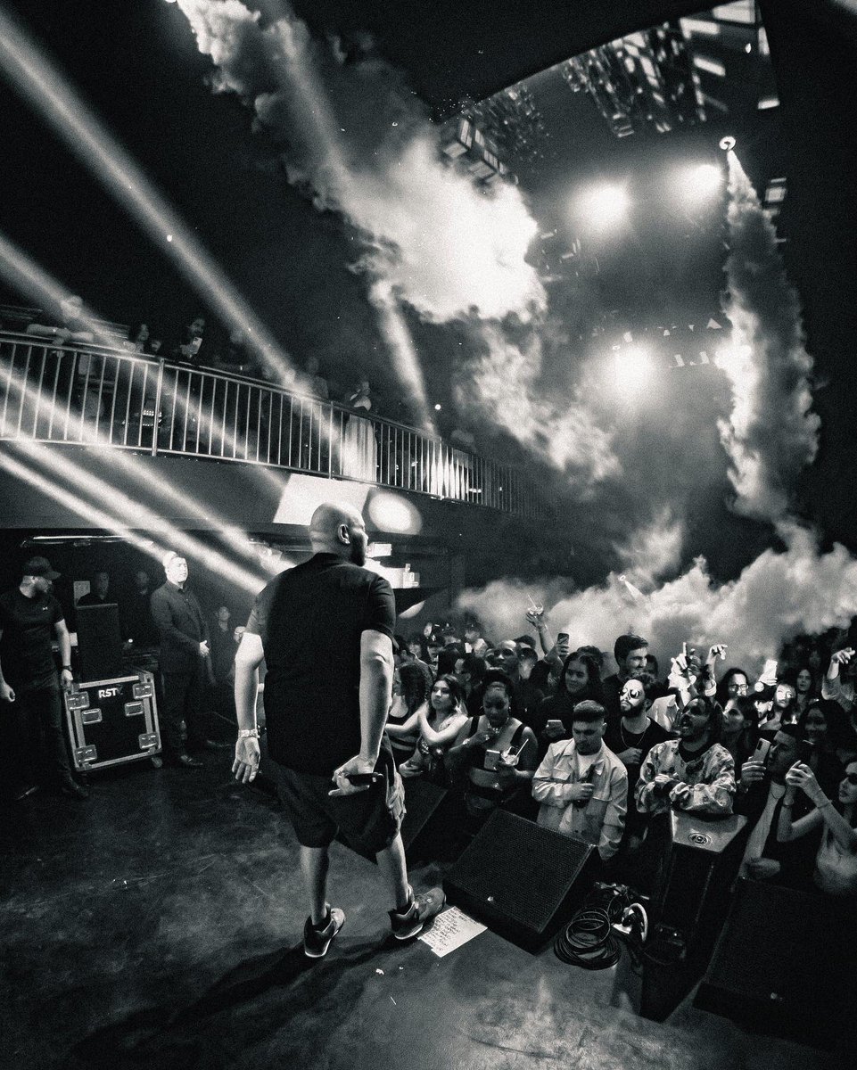CensoredChannel's tweet photo. FatJoe - CR / 2022 
Noche de histórica @fatjoe #censoredchannel #cr https://t.co/YRjeA2vAHo