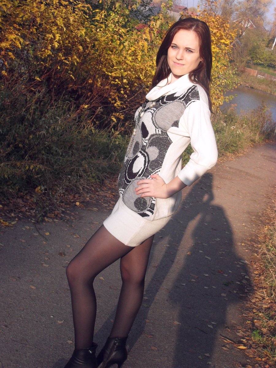Amateur Pantyhose On Twitter Miniskirt Boots And Pantyhose 