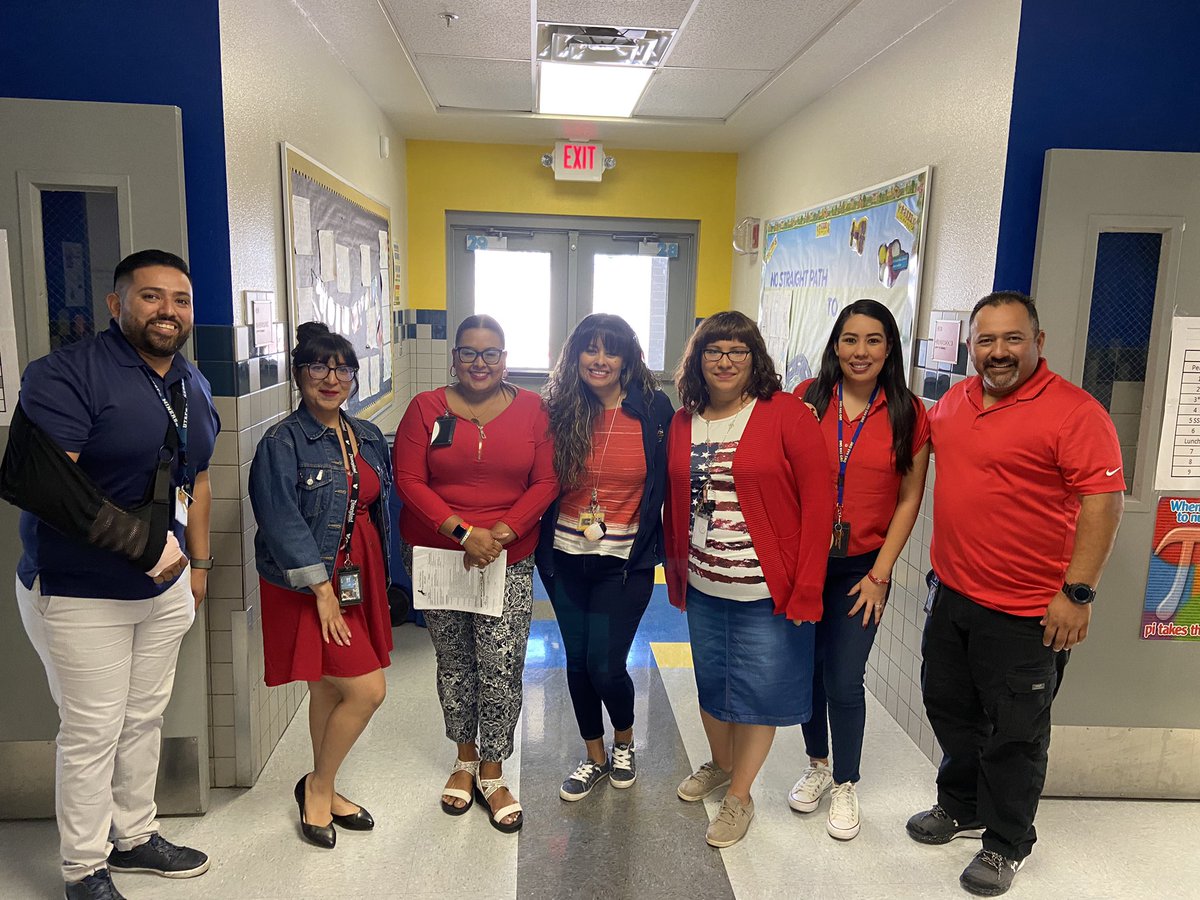 Wearing RED, WHITE AND BLUE in remembrance of 9/11 🙏🏼😞#coltnation #nostraightlinetosuccess #ColtNation #TeamSISD