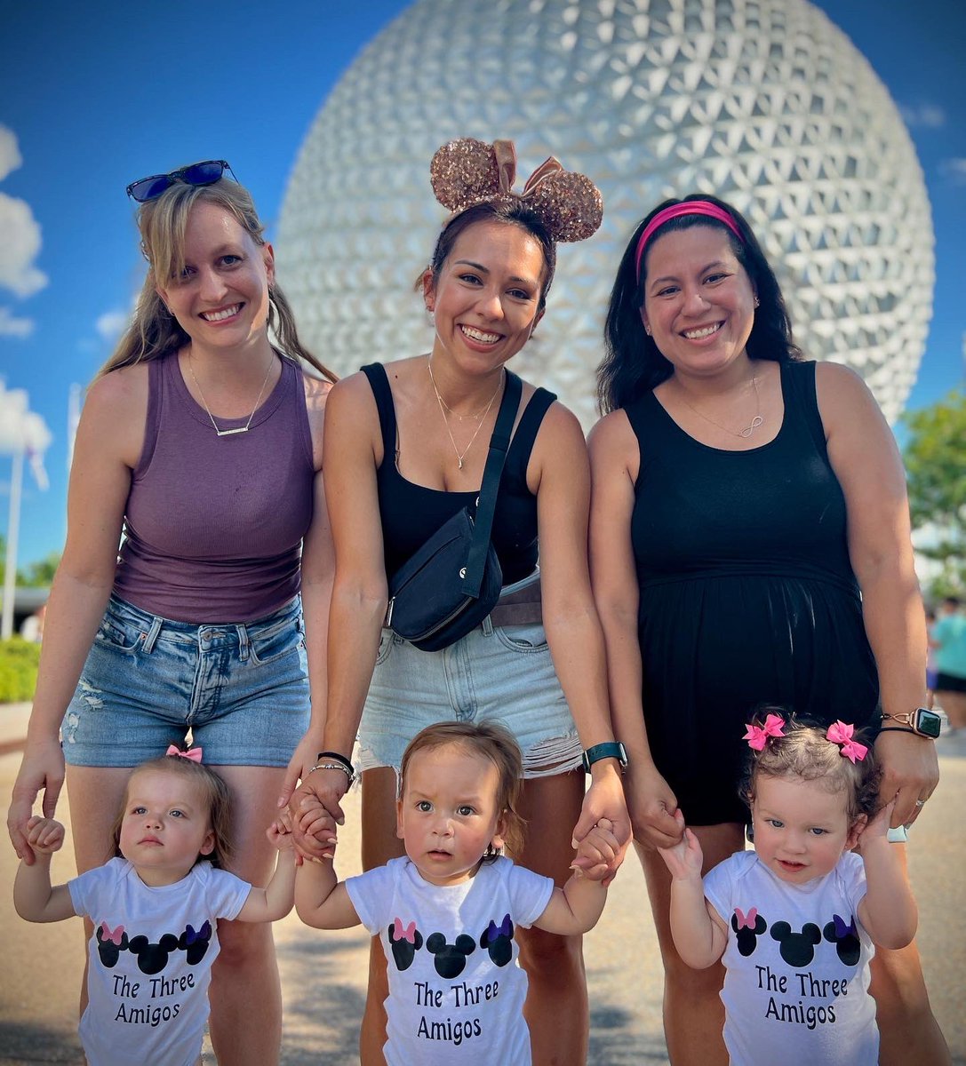 Cynthia_Talking's tweet photo. We had a great week @Disney with our minis! We were surrounded by magic &amp; laughter. My ONLY complaint is that there was nowhere for kids to sit &amp; read, or even a single Disney store selling any storybooks. In a world of screens, we should strive to #balancewithbooks #Disneyworld https://t.co/bmWsqsRYls