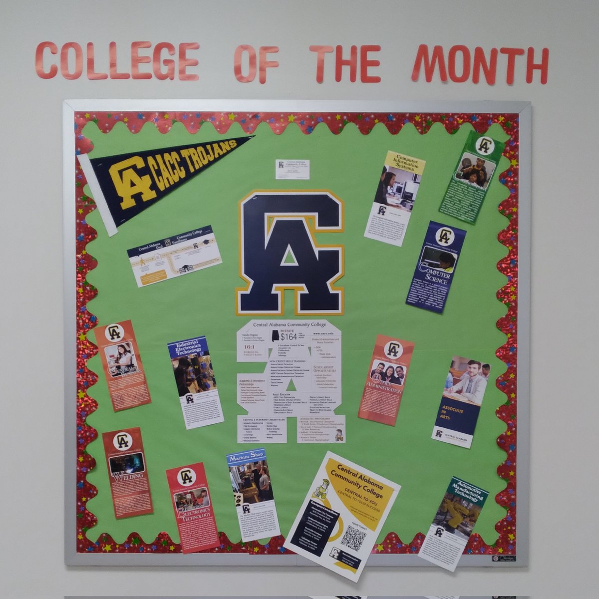 9garrett3's tweet photo. Sycamore Elementary School College of the Month for September is Central Alabama Community College. Thanks Mr. Steve Lewis for providing information for my bulletin board. #preparingtheway @CentralAlabama1 @Steve42Lewis @SycamoreElem https://t.co/cg4sDAo7VE