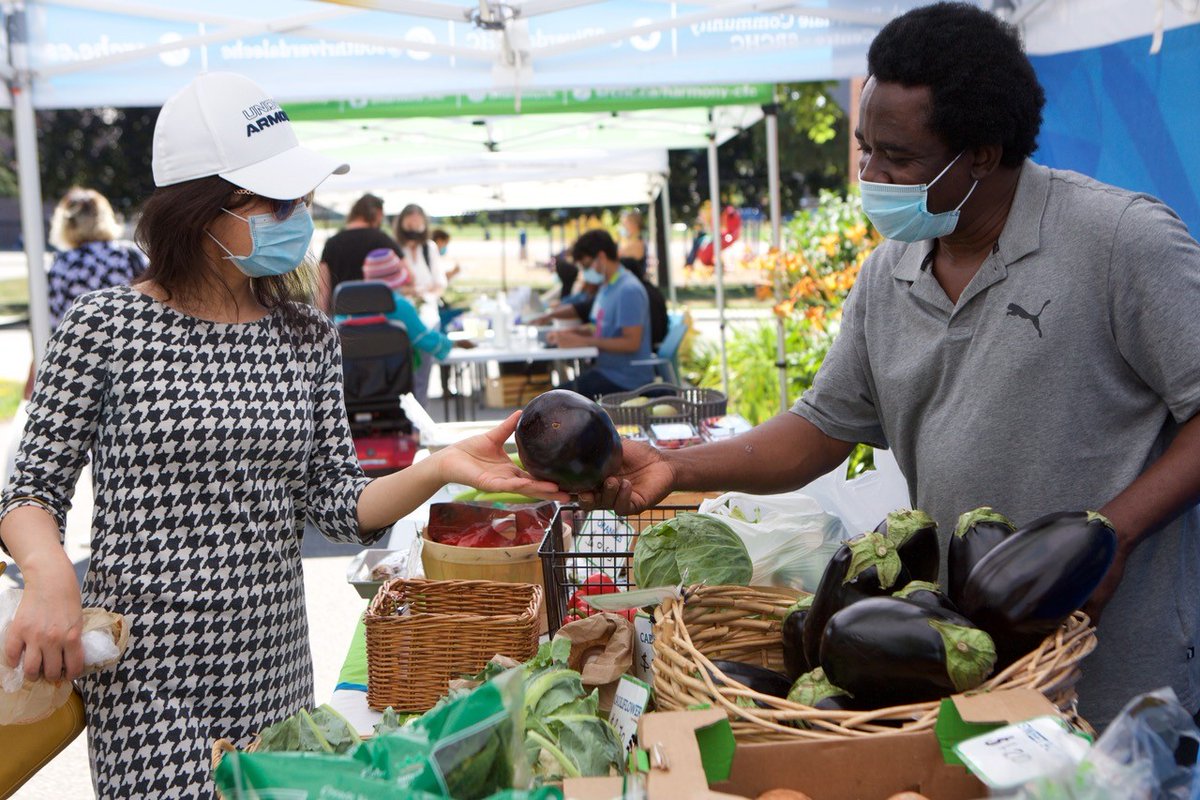 harmony_cfc's tweet photo. #HarmonyGoodFoodMarket is still running every Tuesday from 3-5pm bringing you your favourite fresh produce at affordable prices! Tomorrow #TorontoFireServices will be joining us for fire safety tips. See you then! #communitymarket #goodfoodaccess https://t.co/8K5U7oUHk6