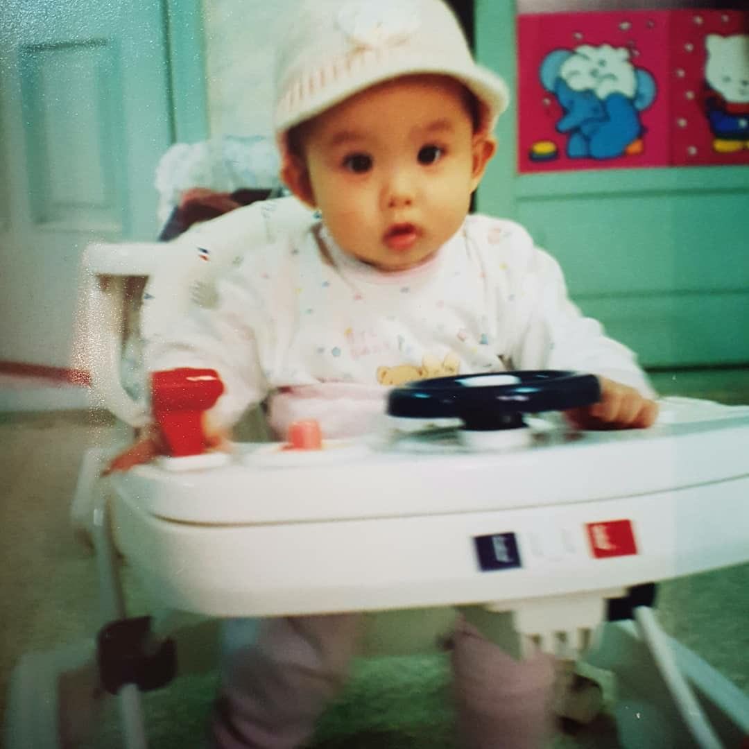 oncemimosa's tweet photo. growing up with im nayeon https://t.co/2w5hH3ivEB