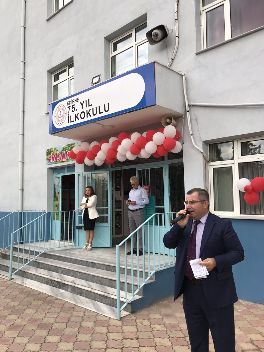 edirne_75's tweet photo. 2022-2023 Eğitim Öğretim yılı hayırlı olsun. Sağlıklı, huzurlu, mutlu, başarılı bir yıl diliyoruz. https://t.co/pMoIiKg9Ig