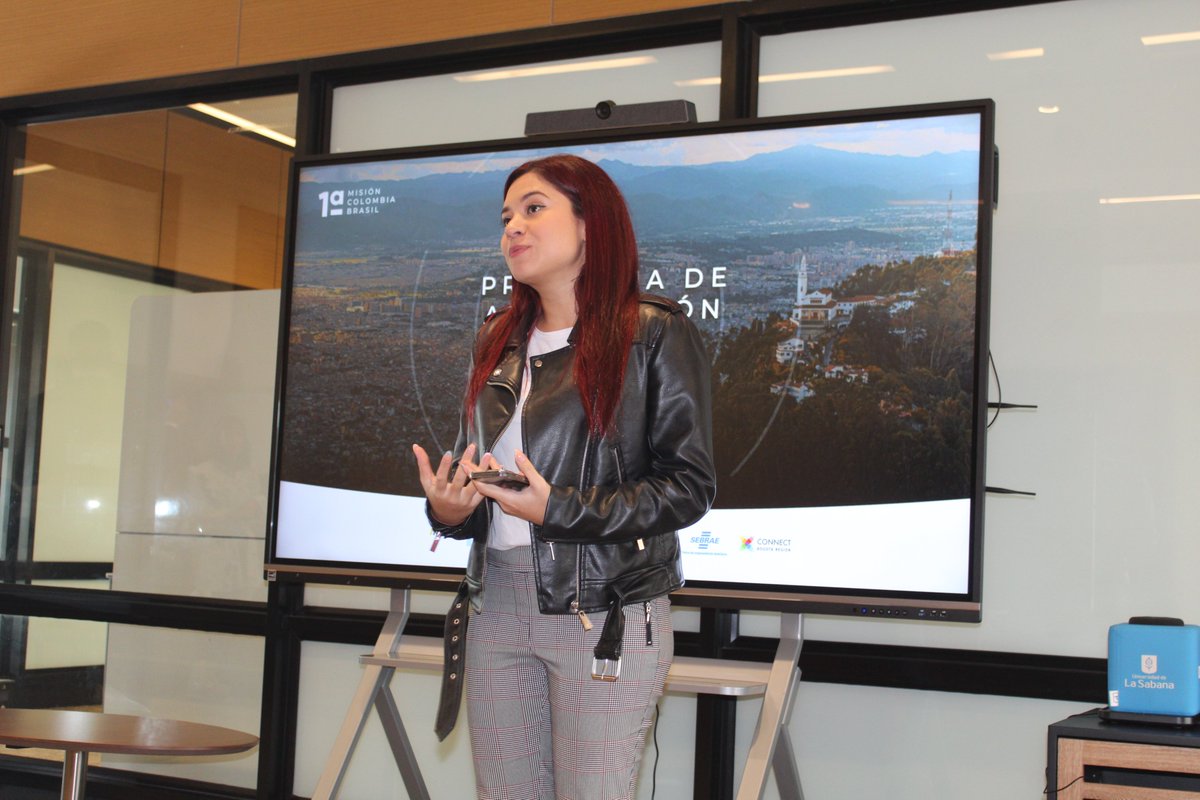 InnpulsaCol's tweet photo. Las #Fintech hicieron un recorrido por el #FintechLab y el #LivingLab de la Universidad, con el fin de conocer su modelo de educación en cultura financiera y los proyectos de vanguardia, donde desde la academia se resuelven problemáticas haciendo uso de tecnologías financieras. https://t.co/7luLXKUWUe
