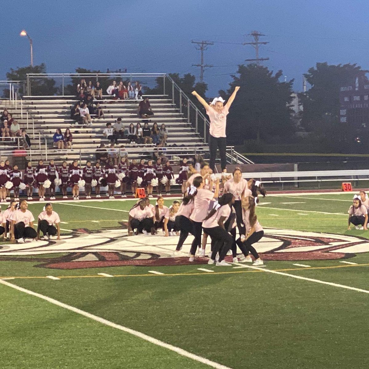 argohs217's tweet photo. Here’s some cheer pics… From a proud Argo cheer mom
#argohoco22 https://t.co/HJWYy0GhRE