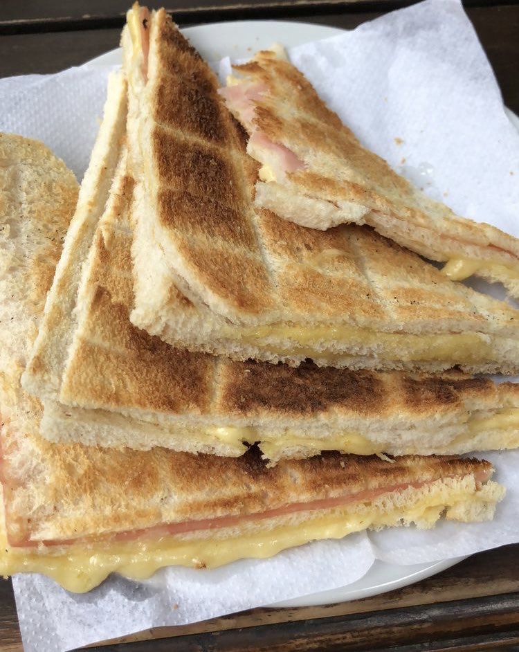 clubdelbajon's tweet photo. Qué combinación del bien https://t.co/yoNBdrF71N