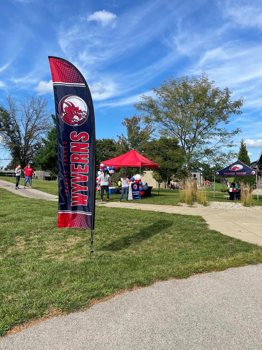 francisparkerky's tweet photo. Last Friday we held our Annual Fall Sports Picnic and Alumni Homecoming…how amazing! It was a beautiful evening for a superior showing of sportsmanship from our Middle and High School soccer and field hockey teams. 

More updates to come! https://t.co/ER1jbP1XO5