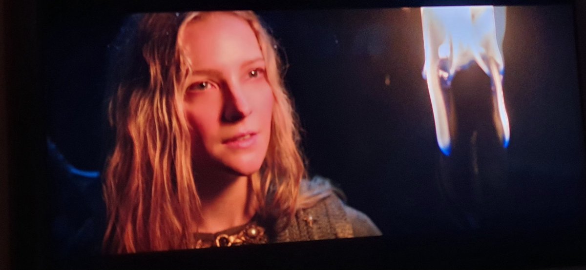 ale_civa's tweet photo. Cominciamo #GliAnellidelPotere 😍 #TheRingsOfPower #PrimeVideo #TheLordOfTheRingsTheRingsOfPower #TheLordOfTheRings https://t.co/FOcnQUs1vx