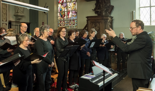 Kooruitvoering Vocaal Ensemble Voces Lauri en Collegium Altena  in de Pauluskerk  -  varnws.nl/regio/stichtse…