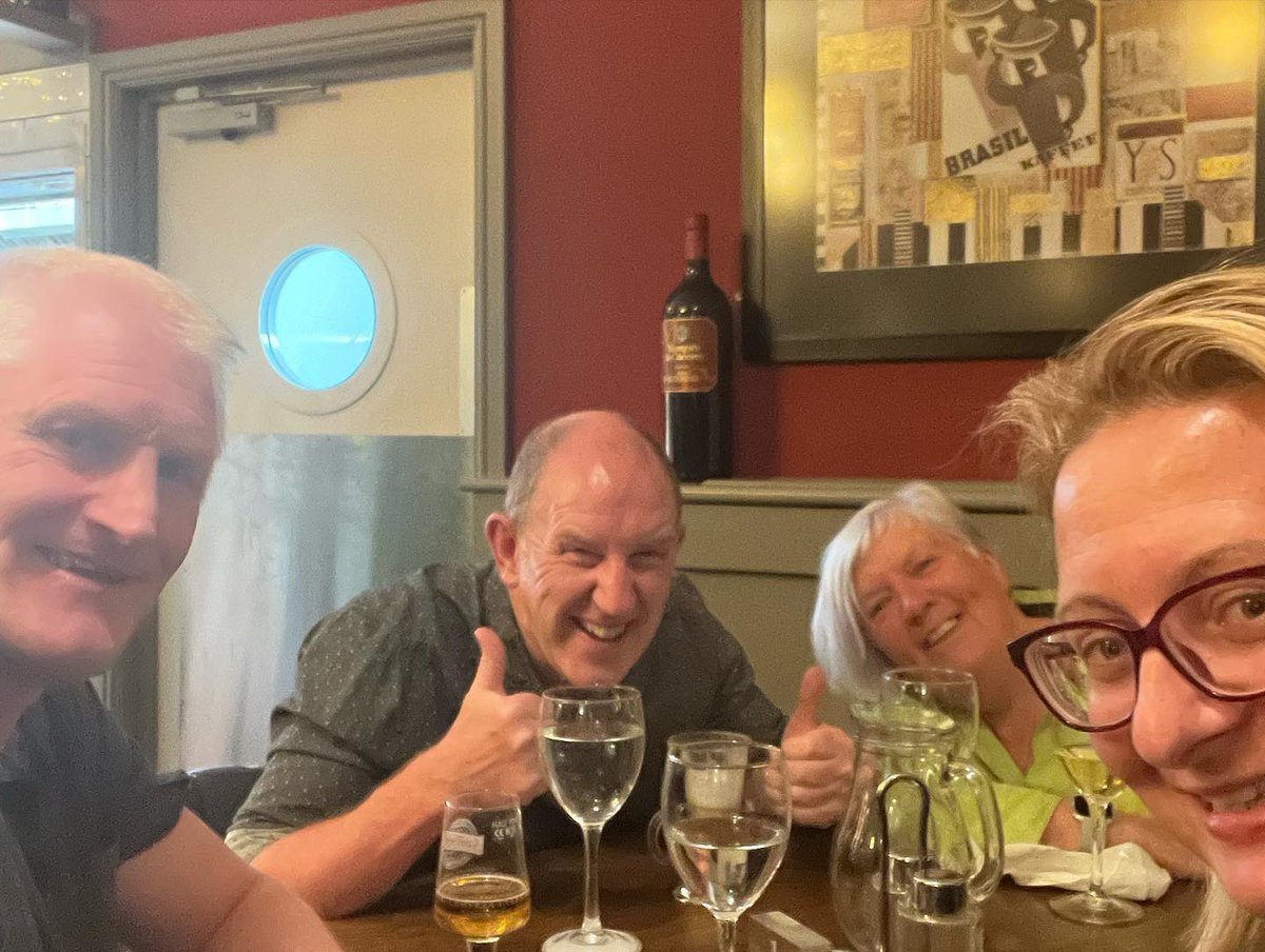 BucksPhys's tweet photo. The Dewi Sant Physio team of old!! The Fab Four!!! Great to catch up as always #workreunion #dewisant #whatateam https://t.co/rrGSaEPRpx