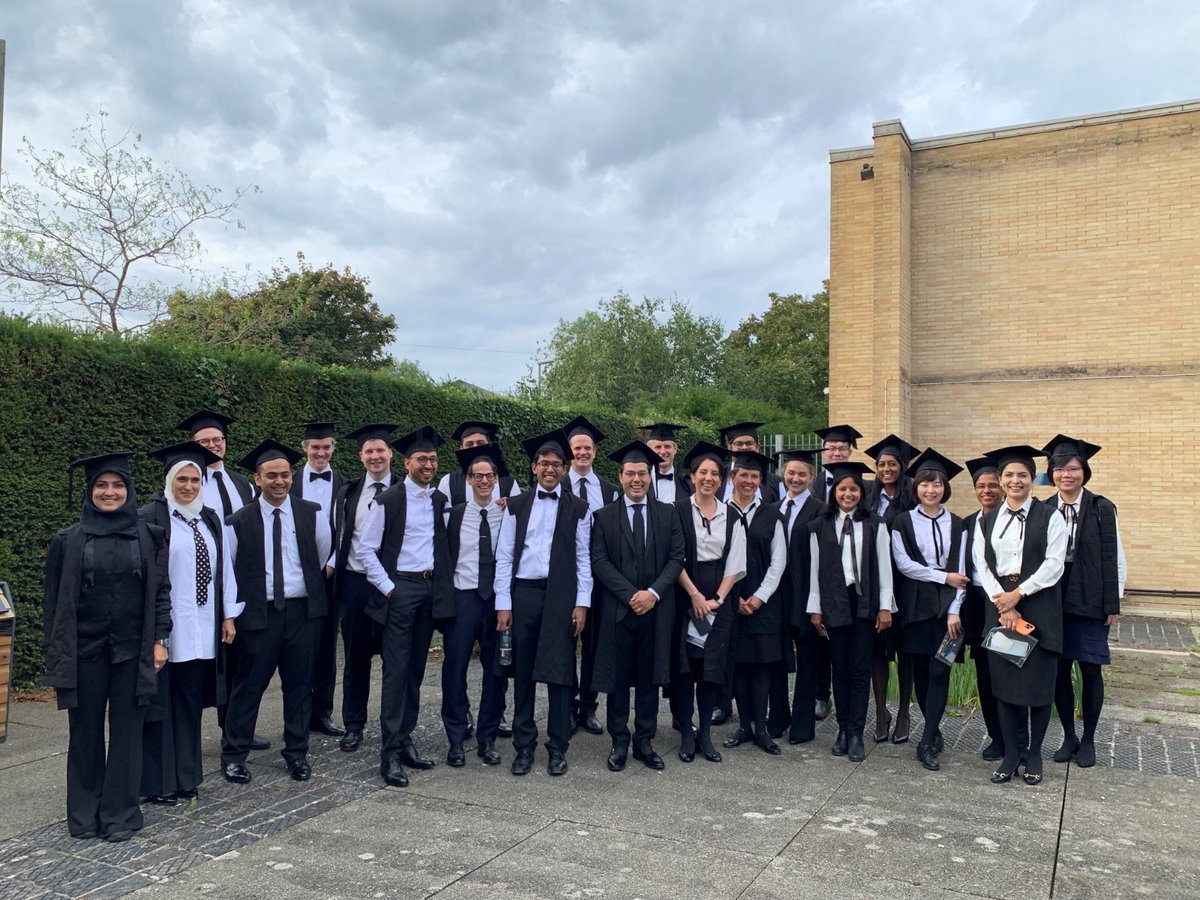 ZainabDakhil2's tweet photo. A year just ended.Amazing cohort wearing proudly @UniofOxford sub-fusc prior to the End of 1styear exam #MScInClinicalTrials @Oxford_NDPH Landmark program in our career.Looking forward to learning from experts during residential week&can't wait to start 2nd yr of this program๐ค https://t.co/yM1N996nsU