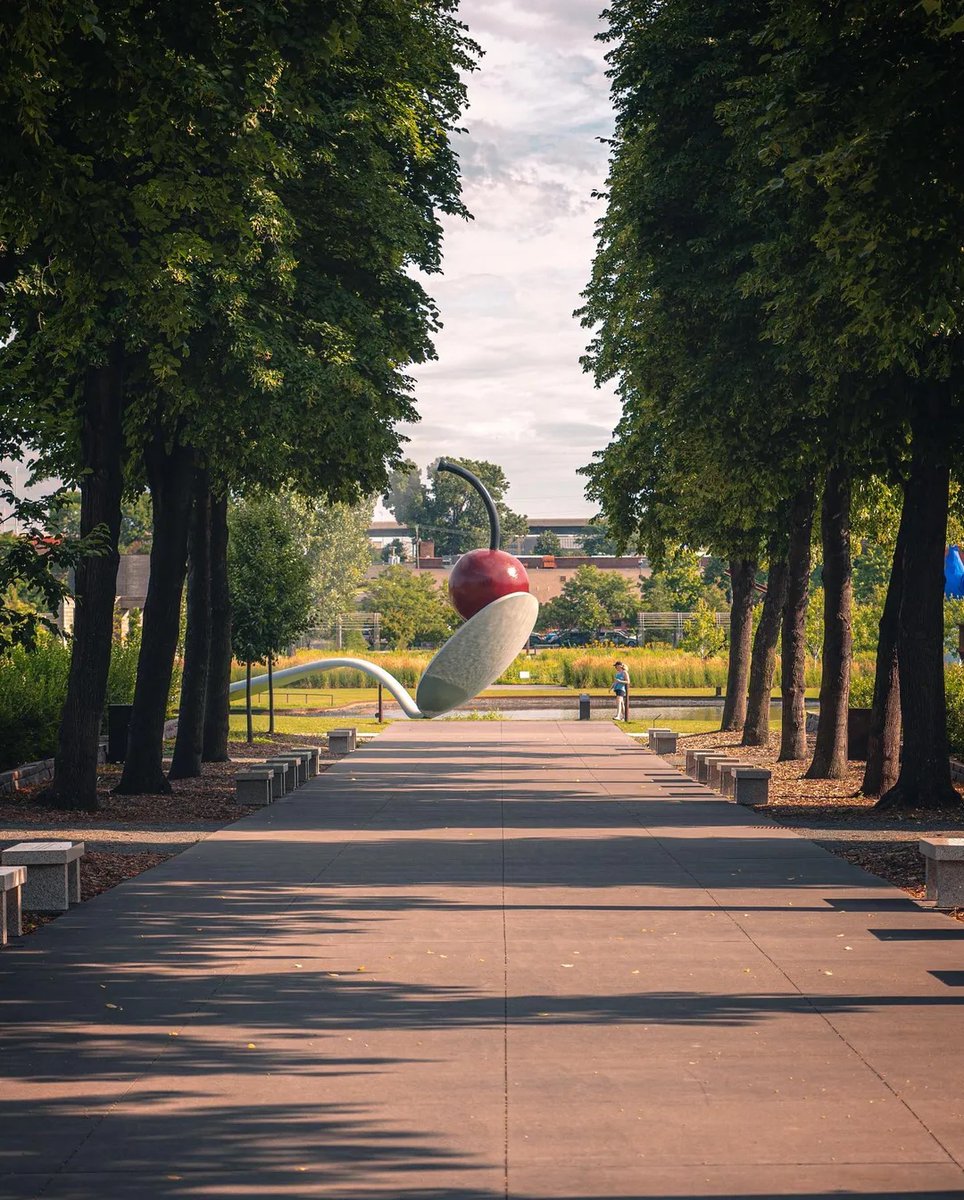 Arts meets nature in #MinneapolisSculptureGarden, a 15-minute walk from Millennium Minneapolis. 🍒📸 IG: shotsbyrforee

#Millennium #MyMillennium #MillenniumMinneapolis #Minneapolis #Minnesota #Mpls #Hotel #Travel #MinneapolisSculptureGarden