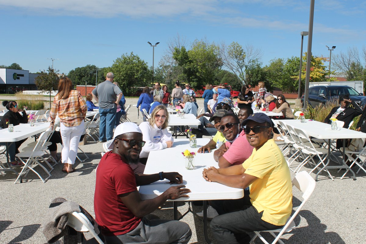 experienceEPI's tweet photo. What a beautiful day it was for the DSP Recognition Ceremony. The sun was shining, the food from Hungry Charlie's Food Truck was amazing, and the laughs from motivational speaker Sally Shaver-DuBois of Do Life Well were plentiful. Thanks for joining us! #DSPRW22 https://t.co/wALILq2ID7