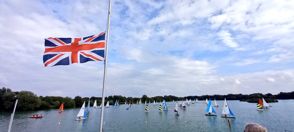 ranifreye1's tweet photo. It was this time of the year again! Always amazing to be part of the nationwide sailing charity events for #bartsbash at Priory Sailing Club. Also commemorating her Majesty the Queen. https://t.co/ZQopjjID1s