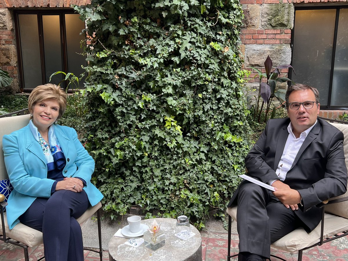 Gloriaeuruena's tweet photo. Hoy en entrevista con @RuiMarquesG CEO @GoContactCloud #AsociadoColcob en el programa Speak with Go, compartiendo sobre los nuevos desafíos en la industria y la trayectoria e influencia de la asociación @Colcob_Colombia https://t.co/NcGSO6iDZ5