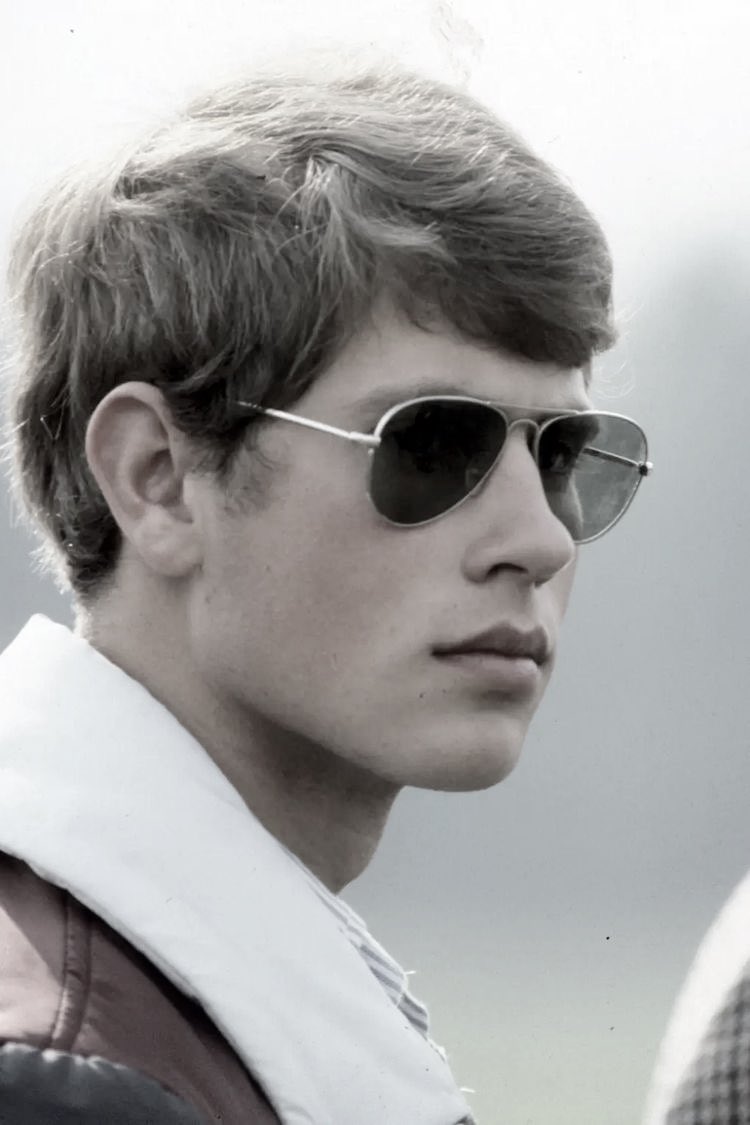 Lili_in_London's tweet photo. Young Prince Edward https://t.co/ZiXW72N6un