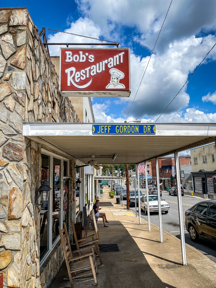 TheSociableAdv's tweet photo. Bob's Restaurant in Madison, NC, is a staple of the local food scene. Check them out on your next trip to Madison.
@VisitNC @RockinghamCoNC
#rockinghamcountync #smalltown #visitnc #NCFood #explorelocal #madisonnc #NC #discoverNC https://t.co/Co2ArLihZD