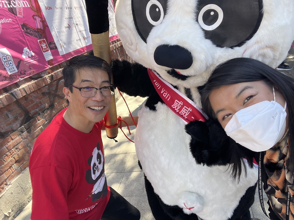 lorrainelowe_'s tweet photo. Thank you #carollee @ChinatownFdn for putting on such a successful event #lightupchinatown! @vangarden was very honored to be a part of such an amazing community initiative! So beautiful to see the vibrancy & bustling this weekend. @VisitChinatown #CCC #VCMA https://t.co/Cc4wBfJBbB