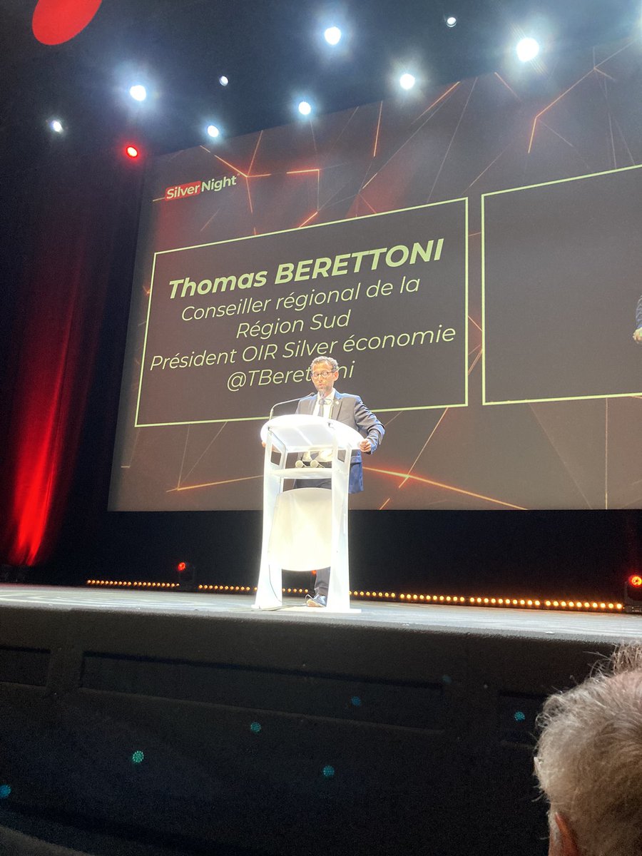 EgloffValerie's tweet photo. @TBerettoni ouvre la soirée @SilverEco_Fr et expose la politique économique dynamique de la @MaRegionSud en faveur du #vieillissement #demographique @CannesPalais https://t.co/hO5BThQ5hn