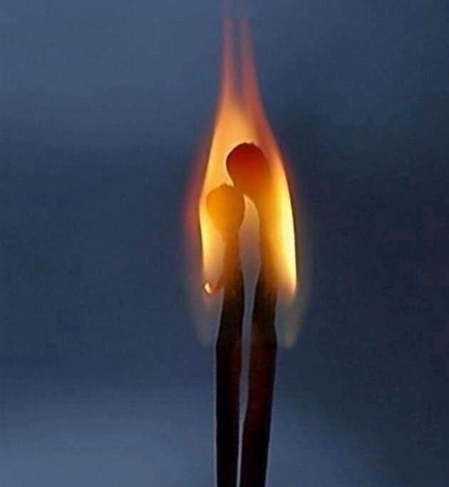 "İçi yanar da insanın Dumanı tütmez..."