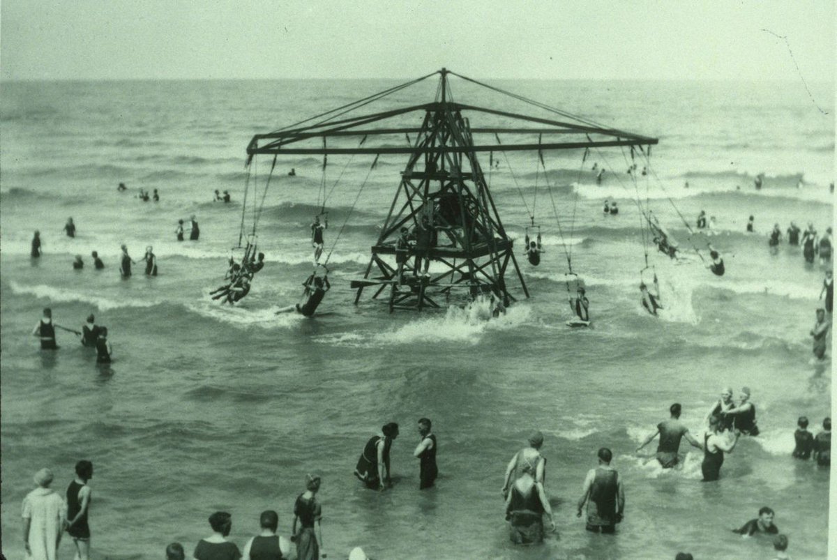 theparkdb's tweet photo. The sea swing at Cedar Point (Ohio), 1904.  Honestly, we'd love to see a comeback.  @cedarpoint https://t.co/tkFDmXDnFB