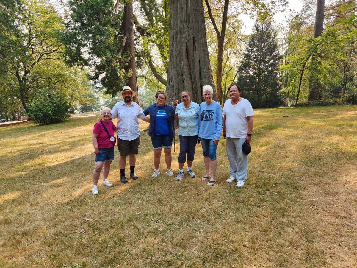 paudley's tweet photo. It's amazing to be running with such a dedicated and skilled group trying to save our parks and make Vancouver more livable.
@parksboardfacts @TriciaBarker49 @klarsenTEAM @konnect2kumi @MicheMollineaux @vote4team https://t.co/YXyAzxmyOJ