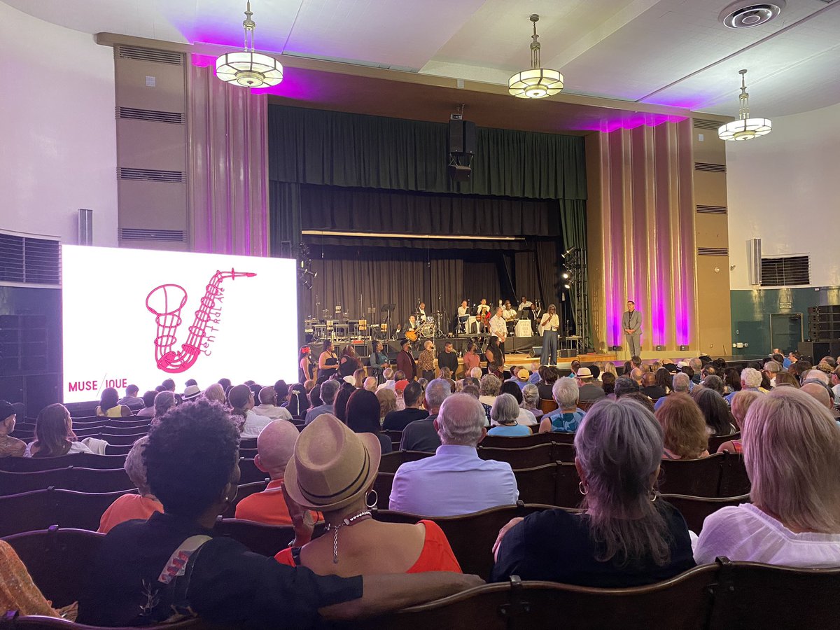 FineRachel's tweet photo. Invigorating @museique_exp @RachaelWorby concert illuminating the unparalleled arts legacy of Central Avenue &amp; Thomas Jefferson High School in Los Angeles. (@myronmckinley is my new hero!!) https://t.co/LkFRhsdTVD