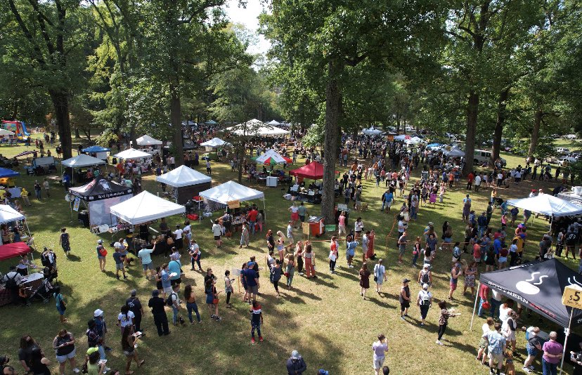 RVAVegFest's tweet photo. We are just FIVE days away from RVa VegFest 2022! 🙌

A few key reminders about the event:
🌱 The event is FREE to attend
🌱 We have a parking lot
🌱 Bring your phone, cards and cash
🌱 This is a kid-friendly and dog-friendly event

See you Saturday! 👋 https://t.co/9B6ZiBjGMg