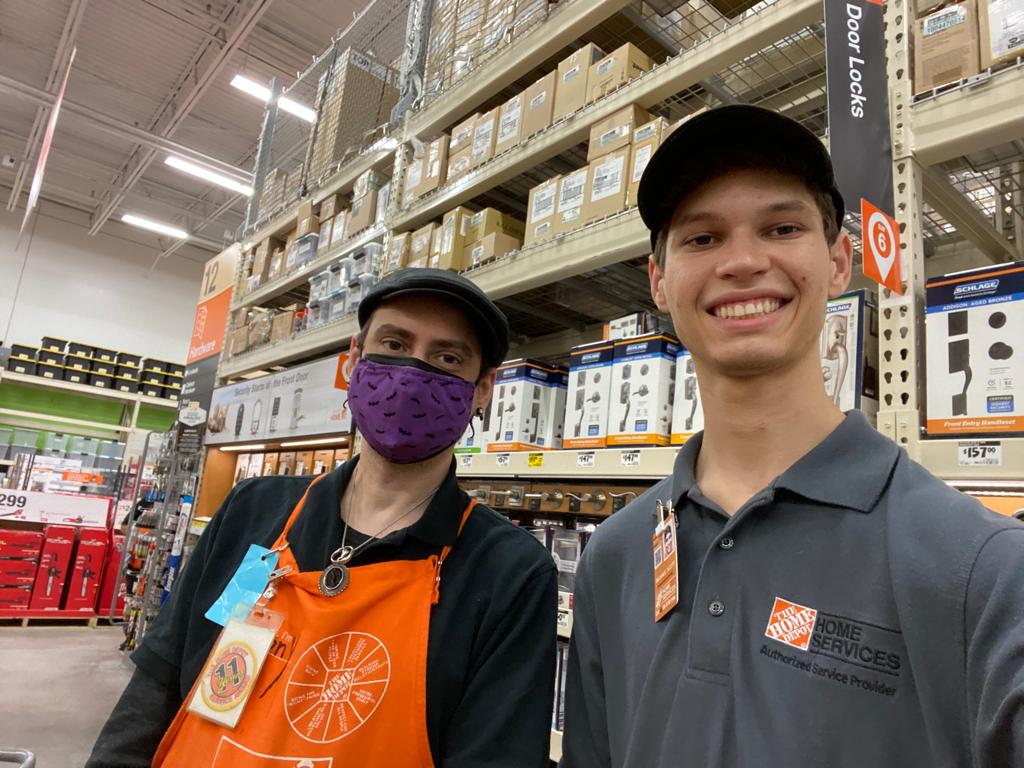 THDFenceCity's tweet photo. 🟠🟠🟠🟠Come One Come All Down to the Doral Store for all your Fencing Needs #3331 🟠🟠🟠🟠 🟠For more information please call 1-833-HD-FENCE for your FREE in-home estimate @homedepot3331 #MINIPK #fencing #homedepot #vinyl #pvc #fence #aluminum https://t.co/APTGTbMJKw