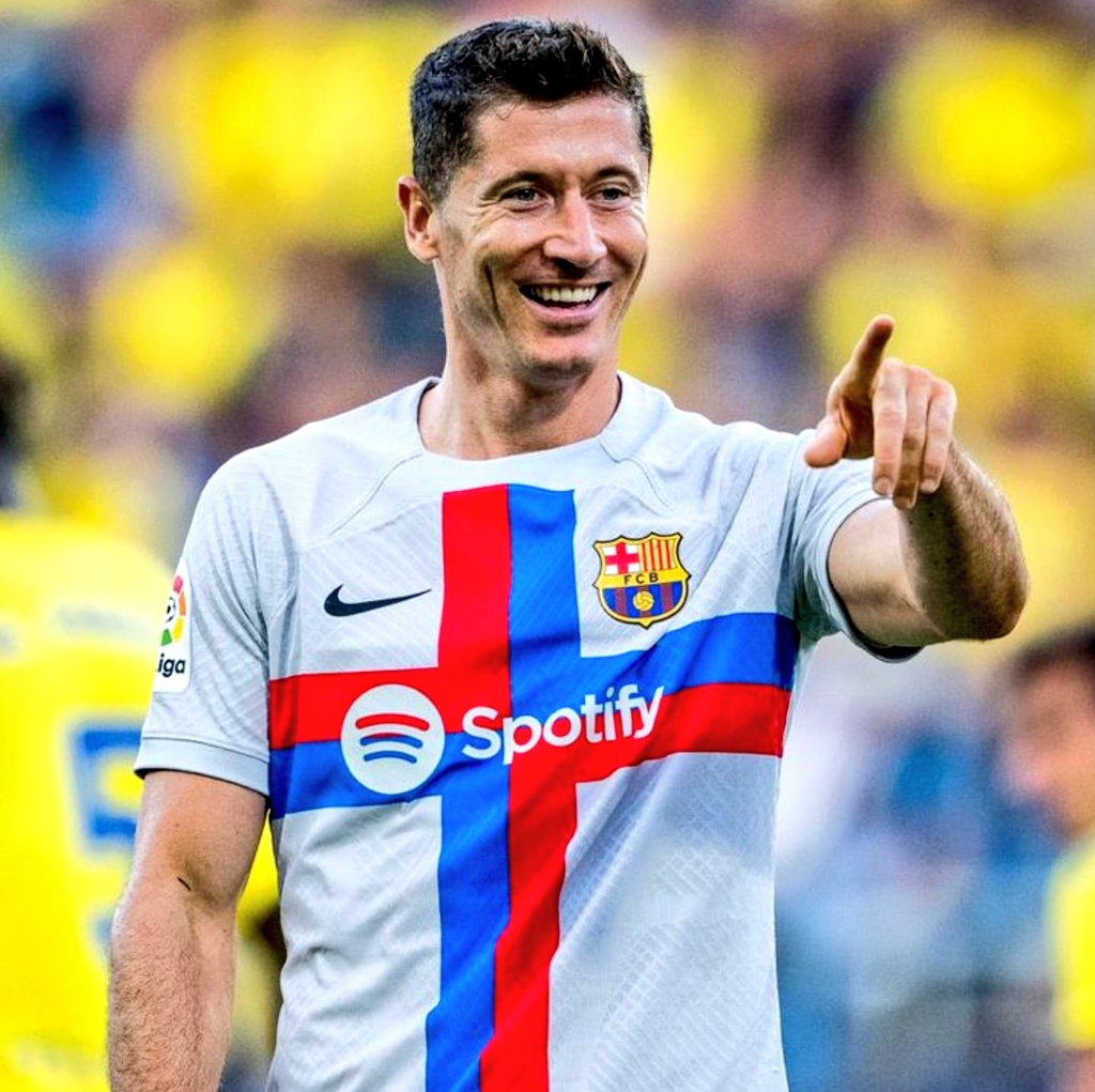¡ATENCIÓN! ¡SORTEO! 🤩

Si mañana Robert Lewandowski marca en Munich estaré sorteando 1000cup de saldo a un teléfono.

Para participar:

1. Retuit (🔄) y Like (❤️) a este tuit.
2. Seguir a <a href="/daguitovaldes/">Daguito Valdés</a> y @YoHabloFutbolTV.
3. Comentar la ciudad donde vives.

Cierre: Martes, 3pm.