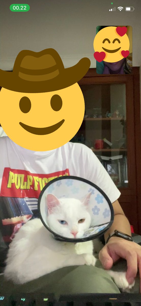 Ladyyba's tweet photo. there are 3 of us in this relationship, so it’s a bit crowded 🫢 …not. Actually, there are 5 of us 😌👍
 @ulat_bulu_bulu @riusagusteau https://t.co/EtlBzIGnuY