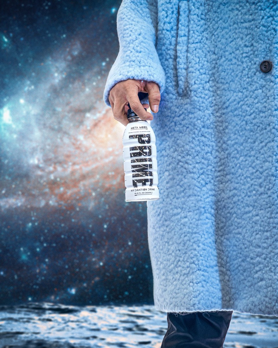 LoganPaul's tweet photo. INTRODUCING META MOON!

A flavor so good, we can’t even describe it. Take your hydration to the cosmos &amp; try it yourself 💫 @PrimeHydrate https://t.co/j30mkS3rYs