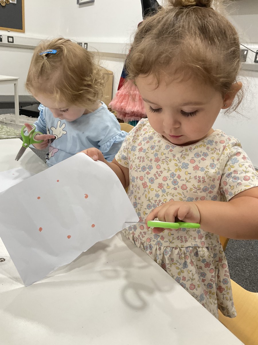 NurseryEden's tweet photo. The children have enjoyed being ambitious, capable learners today, who have set high standards and seeked and enjoyed challenges by managing risks through their play. We have taken part in physical activity, and have had the confidence to participate in activities. https://t.co/cfMrpT8anD