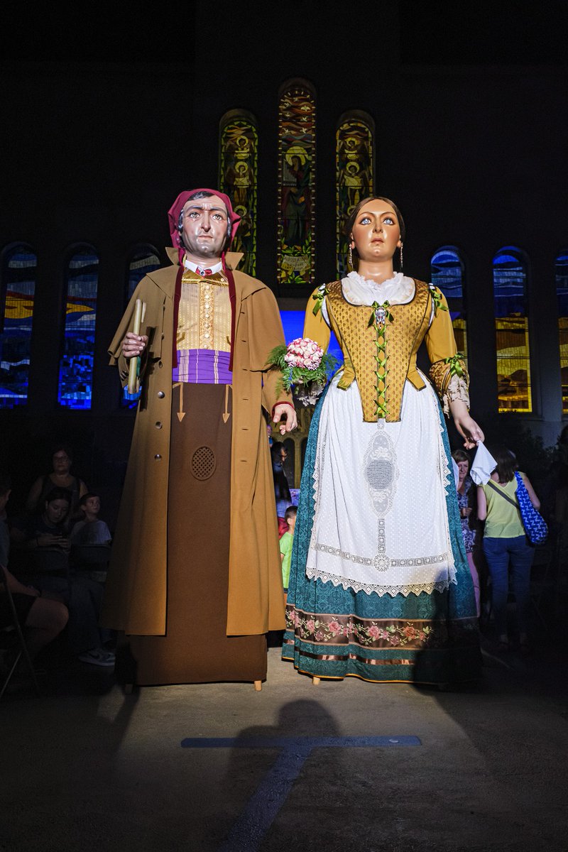 Els Gegants Vells presenten els nous vestits en societat

📸 Galeria d'imatges de <a href="/Guillemfotograf/">Guillemfotografs</a> 

🔗 viumolinsderei.com/2022/09/12/els…