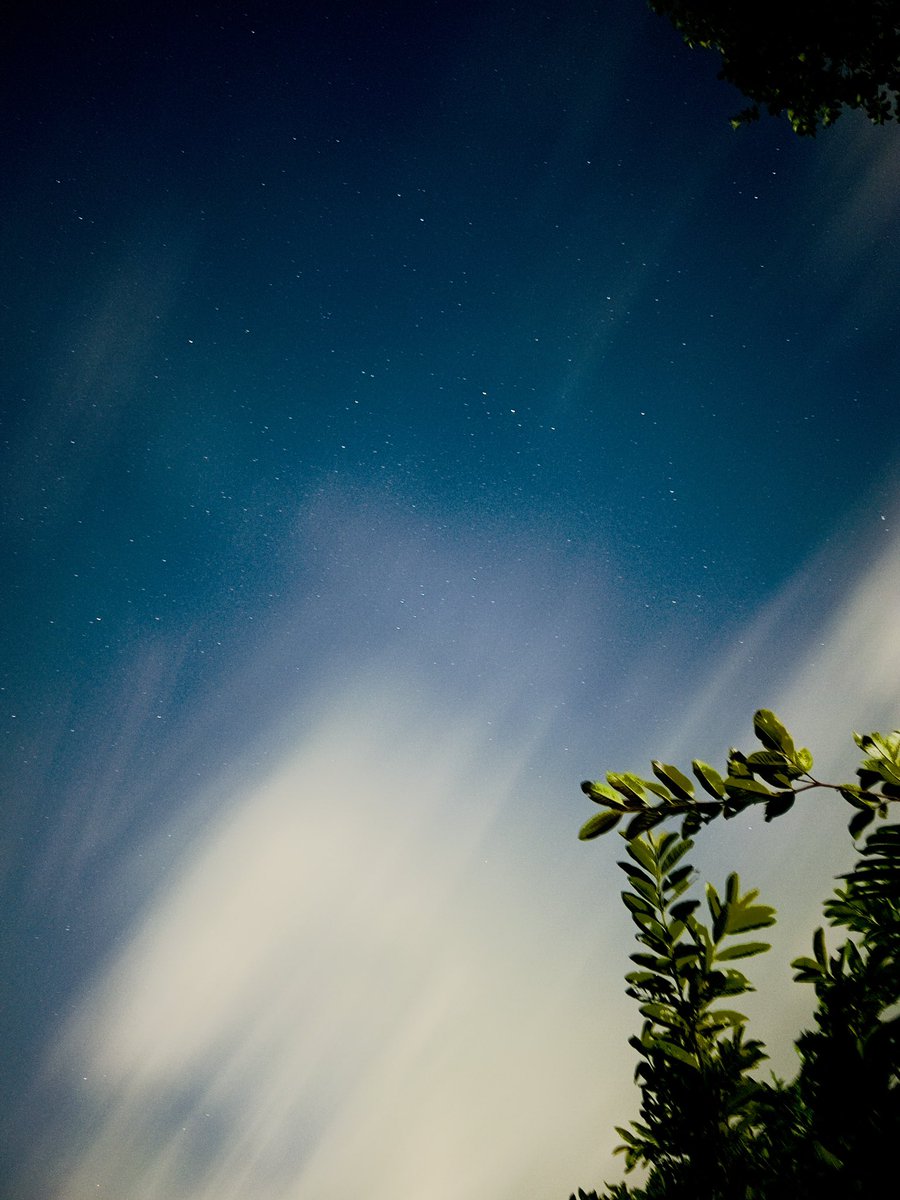 Dush_bg's tweet photo. Milky Way ✨ #shotfromiphone https://t.co/CGeJ5axFtn
