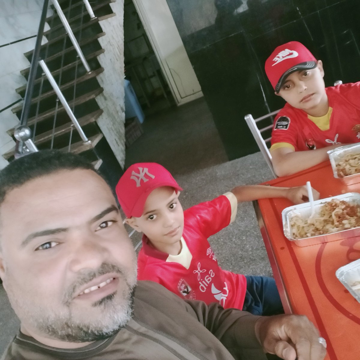 العشق الاول والاخير 
الاهلى عشق لا ينتهى