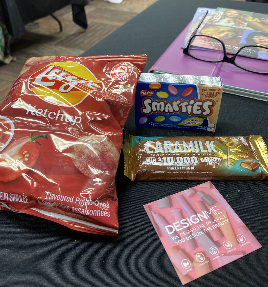 Cosmet87's tweet photo. In a sales meeting today and we get snacks flown in from Canada So cool! Thank You #DesignMe ❤️ #BeautyIndustryMyPassion https://t.co/R20nJRJRpa