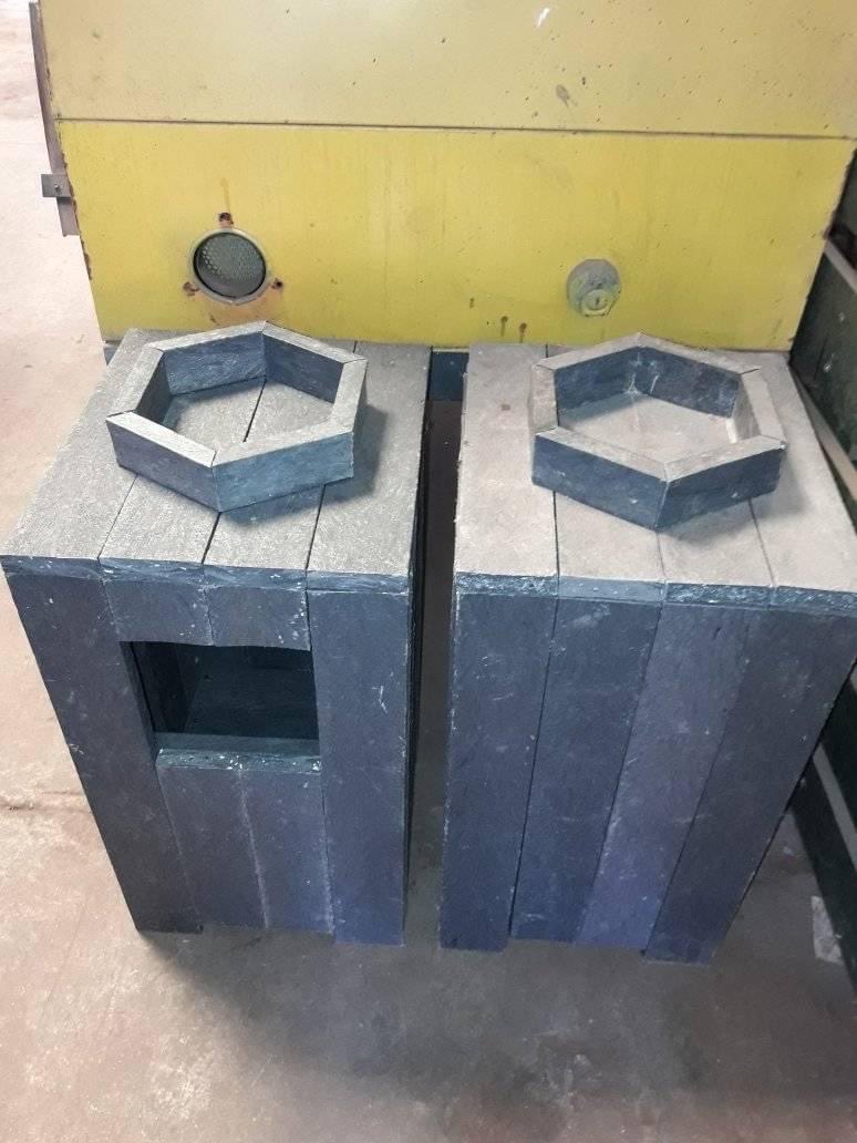 ONU_Cuba's tweet photo. 🤜La #Ecomadera combina residuales plásticos para sustituir la madera mediante reciclaje👍
El #ProgramadePequeñasDonaciones, gestionado por @PNUDCuba, apoya a cooperativa #ATRES en transferencia tecnológica de esta técnica a #Belice y #Honduras.
#DiaCooperacionSurSur https://t.co/vgz4g9qiCu