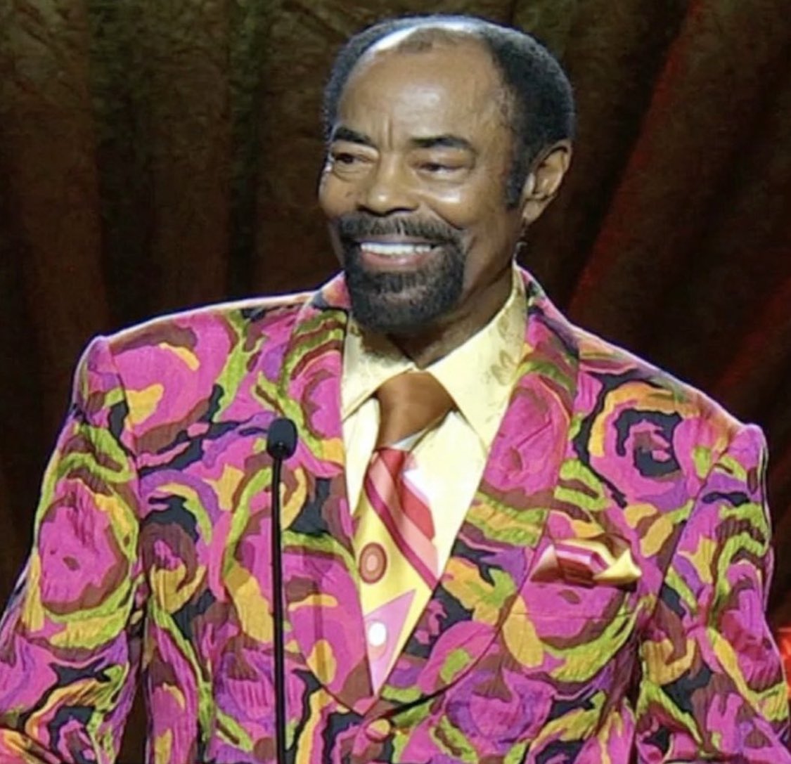Mohans_Tailors's tweet photo. Another great honor for our #megastar client &dear friend, @WaltFrazier! Wearing an iconic #bespoke @mohan #blazer & #pants: “#legendary @nyknicks #pointguard turned #broadcaster…received the #CurtGowdy Award from the @Hoophall” 9/9 @nypost
https://t.co/jAdz6Zx0Eo
@GQMagazine https://t.co/HwebQjJXIU