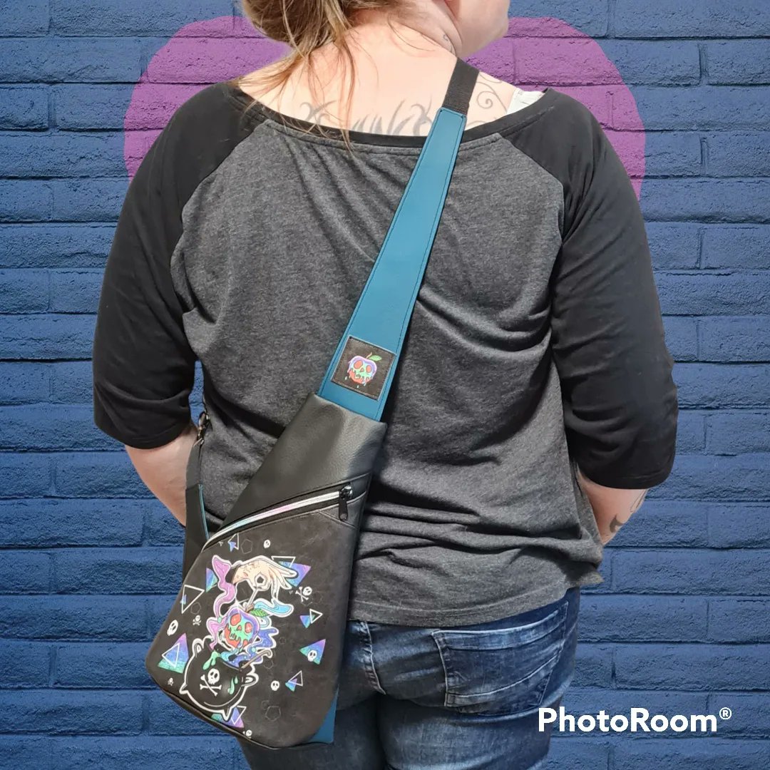 Sisi49402706's tweet photo. Heute hab ich mal nur für mich genäht! ❤️
#slingbag #crossbag #crossbodybag #ichnähe #sewsewsew #farbpfötchen #farbenmix https://t.co/HoV3HpyDg8