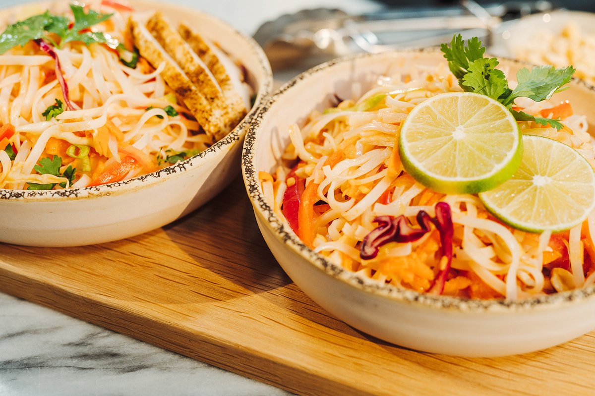 GreatTastesMB's tweet photo. Watch us Saturday nights on CTV, or Monday evenings on @TheRuralChannel. Our season premiere will be re-broadcast there throughout the week. 📷 Veggie Loaded Rice Noodles
https://t.co/kAJWynawGQ #MBFoods #MBFarms #loveLocalmb #makeitcanola @CanolaGrowers https://t.co/Qb8Bza5h6C