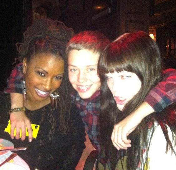 daily shameless (@dailyshamey) on Twitter photo 
