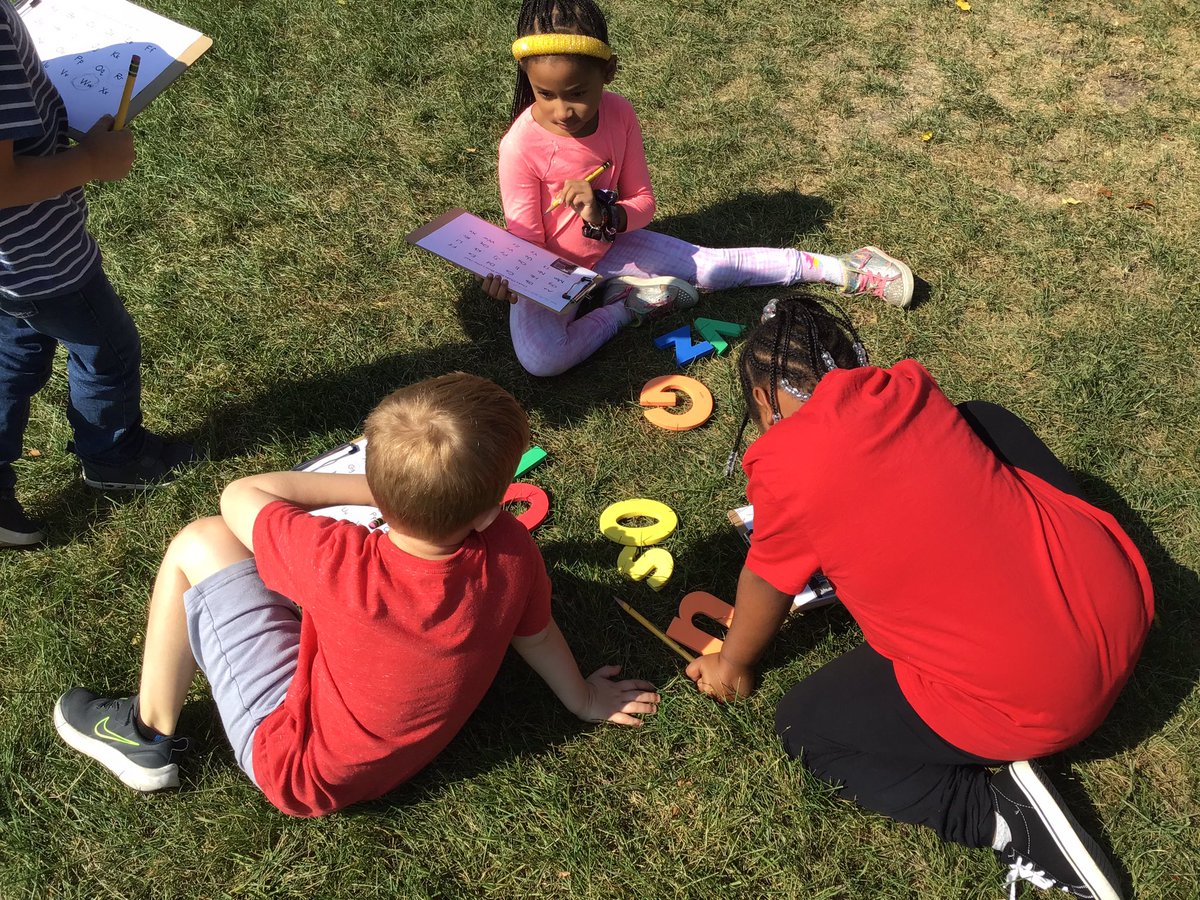 MsWuAS's tweet photo. Loving the weather outside! This morning, we went on our Chicka Chicka Boom Boom letter hunt! https://t.co/7n1YJxwjfh