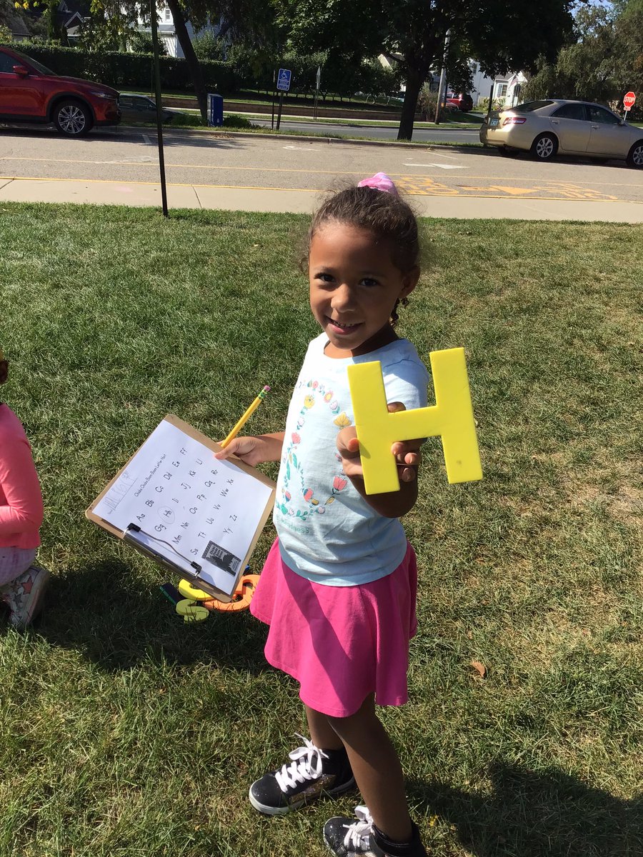 MsWuAS's tweet photo. Loving the weather outside! This morning, we went on our Chicka Chicka Boom Boom letter hunt! https://t.co/7n1YJxwjfh