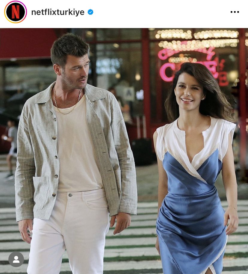 arkada "başka bir evrende en güzel halinle" çaldığına yemin edebilirim