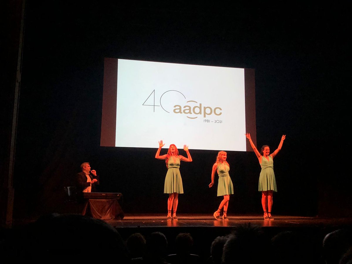 L'@aadpc celebra 40 anys! 🎂

Aquesta tarda s'ha presentat el llibre dels seus 40 anys al @teatreromea en un acte que ha comptat amb l'actuació de <a href="/thefeliuettes/">The Feliuettes</a>.

Moltes felicitats!

#aadpc40anys