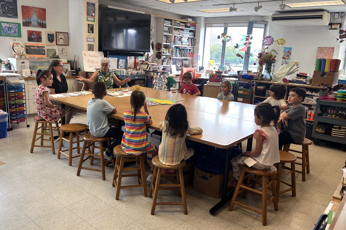 TheTownSchool's tweet photo. This morning, Kindergarteners attended art class for the first time and created covers for the sketchbooks that they will use throughout Kindergarten and in Lower School. #townschool #joywithpurpose #art https://t.co/2ugqTjiL26