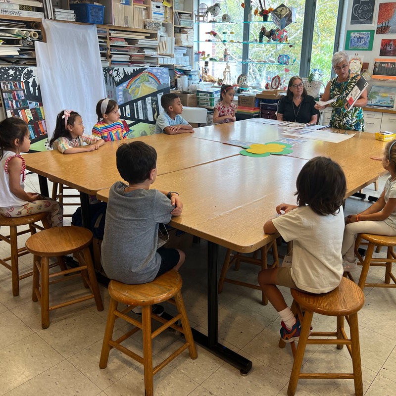 TheTownSchool's tweet photo. This morning, Kindergarteners attended art class for the first time and created covers for the sketchbooks that they will use throughout Kindergarten and in Lower School. #townschool #joywithpurpose #art https://t.co/2ugqTjiL26